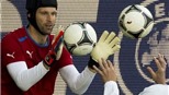Cech "trần tình" về sai lầm chết người trong trận đấu với Hy Lạp